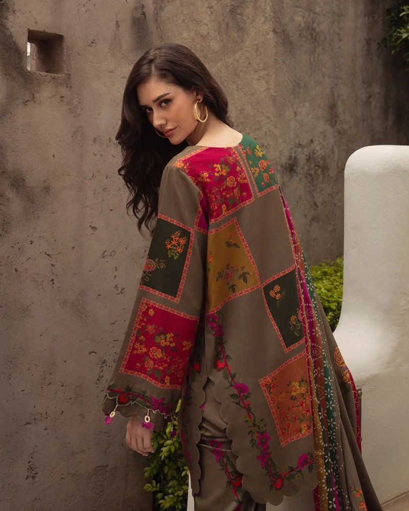 Gull Zabi | 2-Piece printed suit Zebaaish